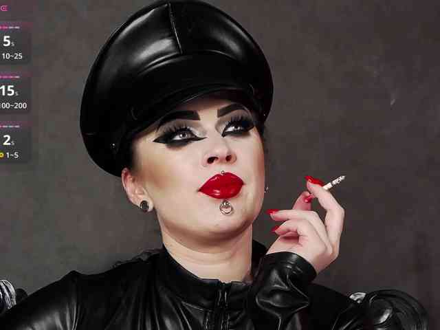 MistressVenena webcam