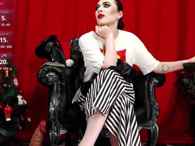 MistressVenena webcam