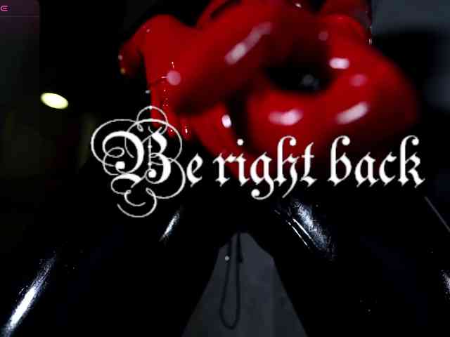 MistressVenena webcam