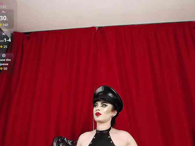 MistressVenena webcam