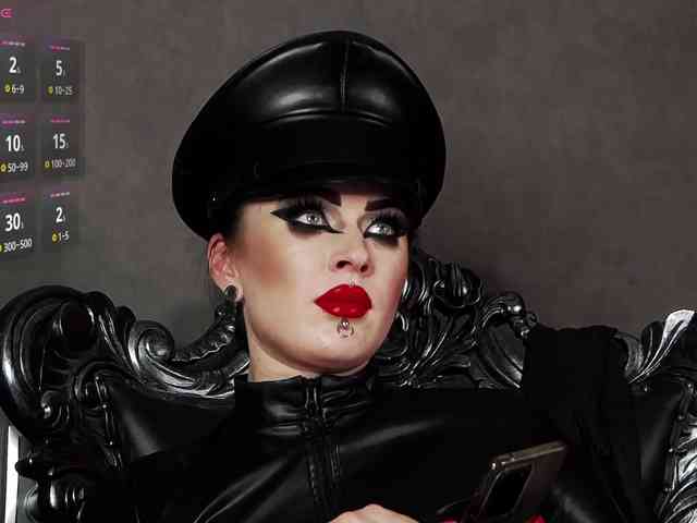 MistressVenena webcam