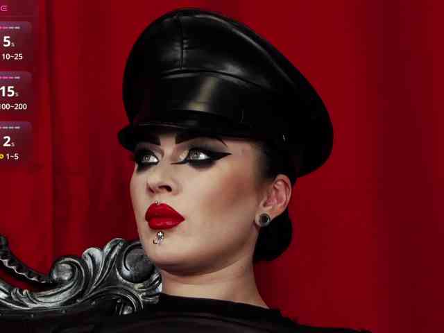 MistressVenena webcam