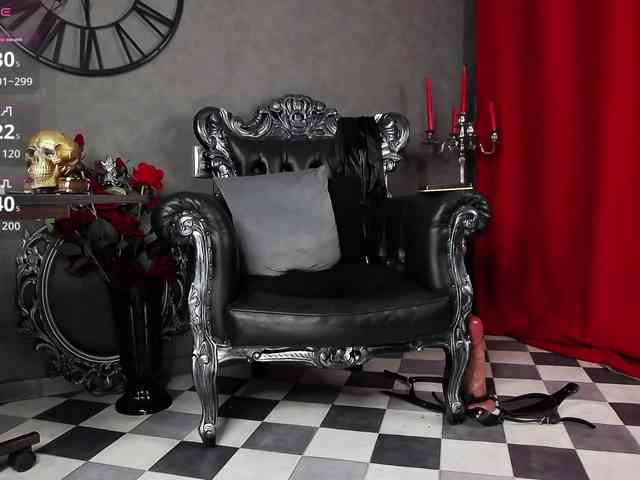 MistressVenena webcam