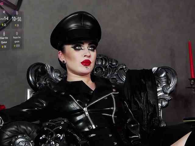 MistressVenena webcam