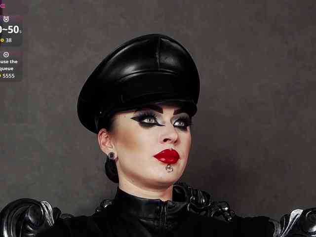 MistressVenena webcam