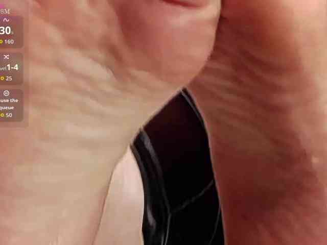 MistressVenena webcam