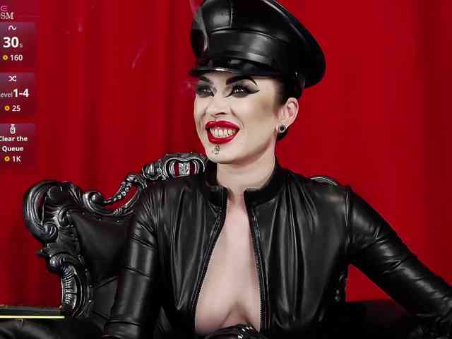 MistressVenena webcam