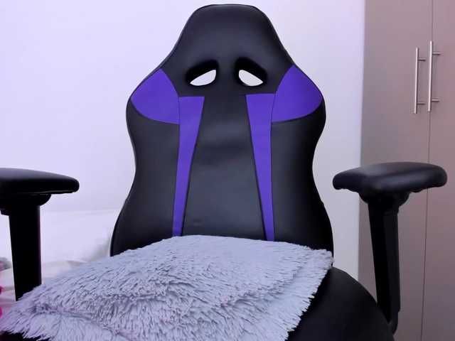 AllysonCute's BongaCams show and profile