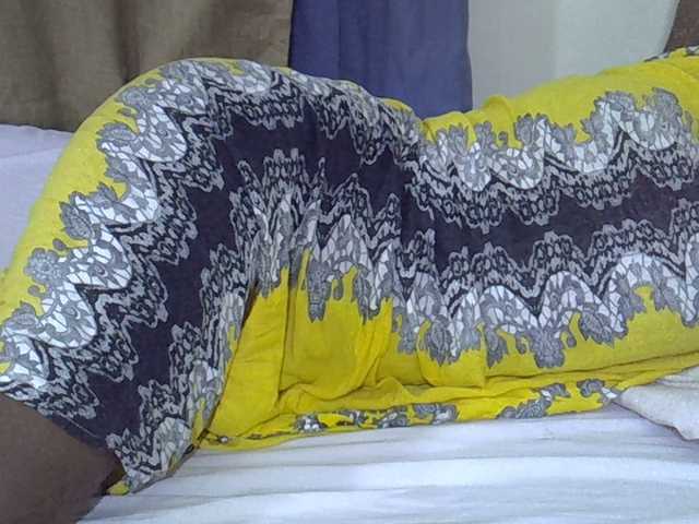 Bigbutts's BongaCams show and profile