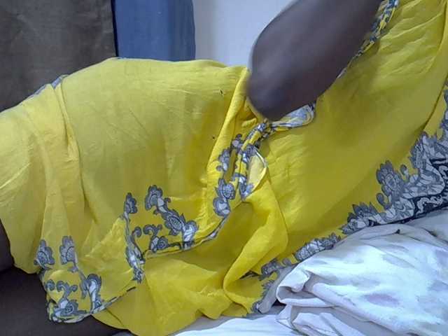 Bigbutts's BongaCams show and profile