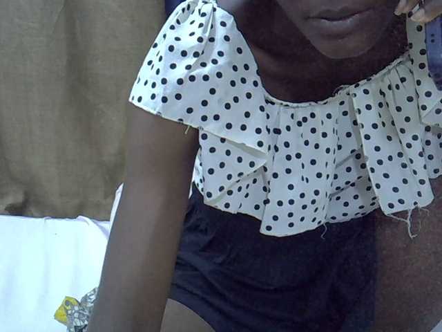 Bigbutts's BongaCams show and profile