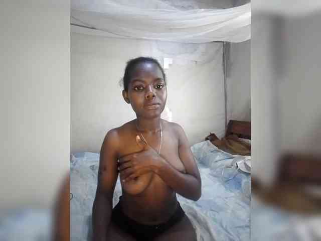 lovelylove1-1 Live Webcam on BongaCams