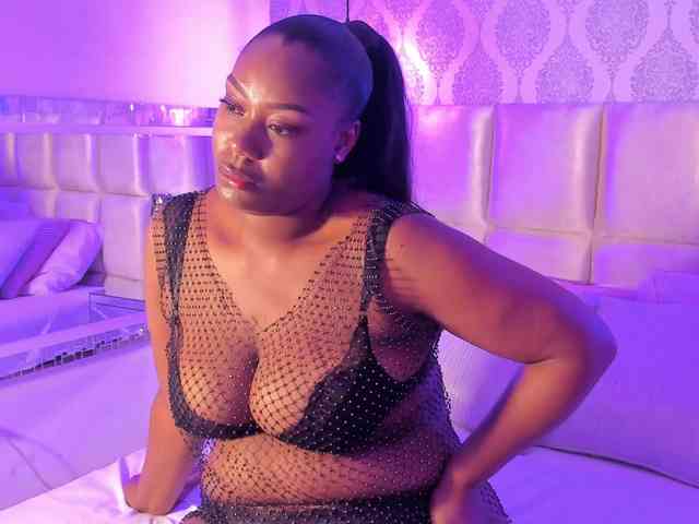 EvelynBrooks webcam