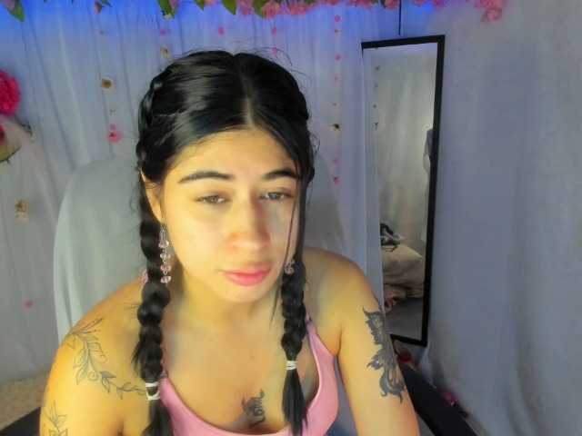 yelina live sex show