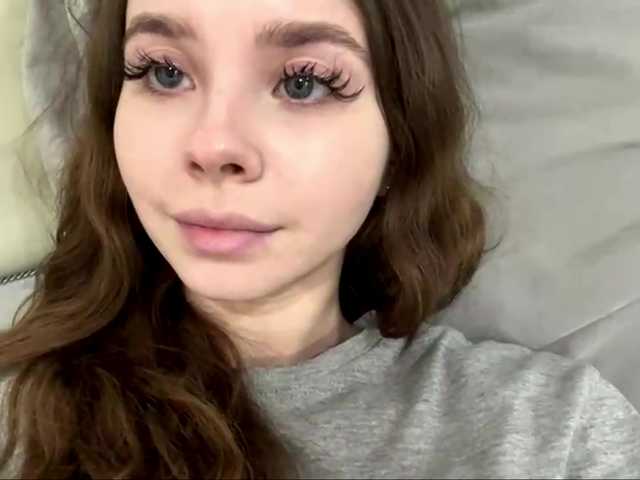 Explore 18 years old Lil-RO-XO from BongaCams Lil-RO-XO from BongaCams