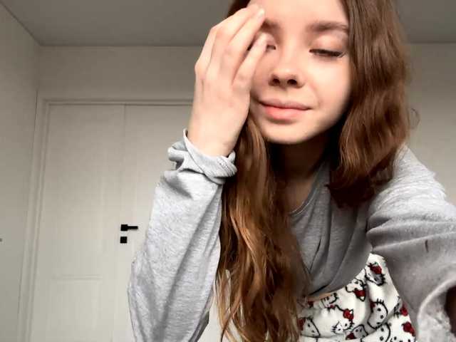 Check-out the amazing livestreamer Lil-RO-XO as she's caressing her body Lil-RO-XO from BongaCams