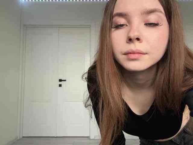 Lil-RO-XO webcam