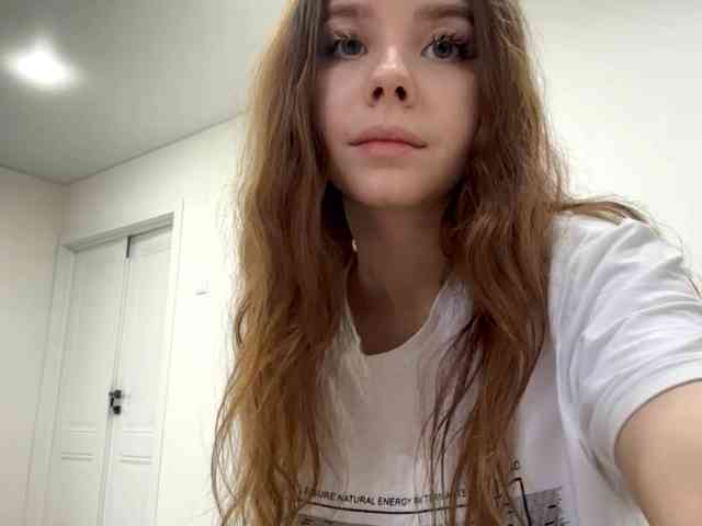 Lil-RO-XO webcam