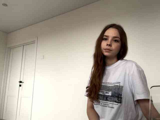 Lil-RO-XO webcam