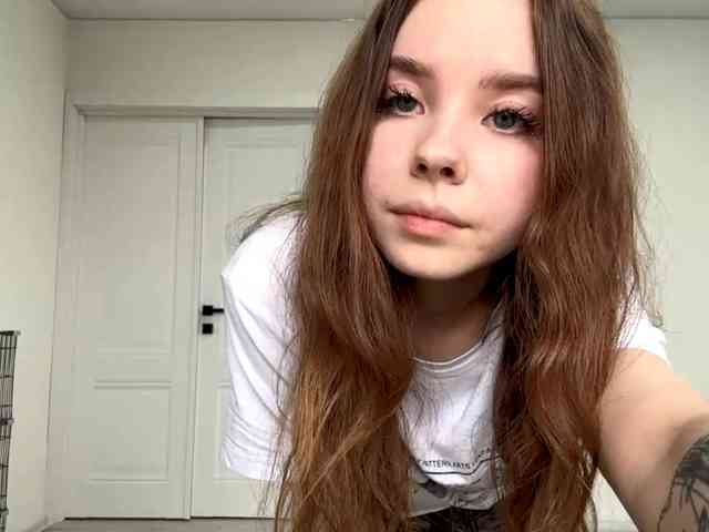 Lil-RO-XO webcam