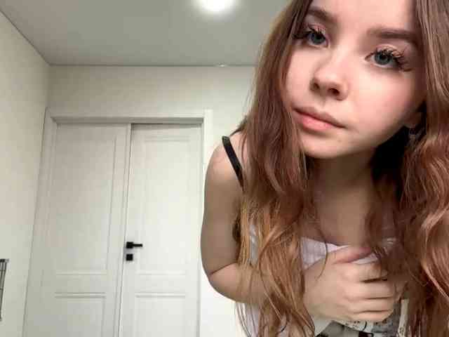 Lil-RO-XO webcam