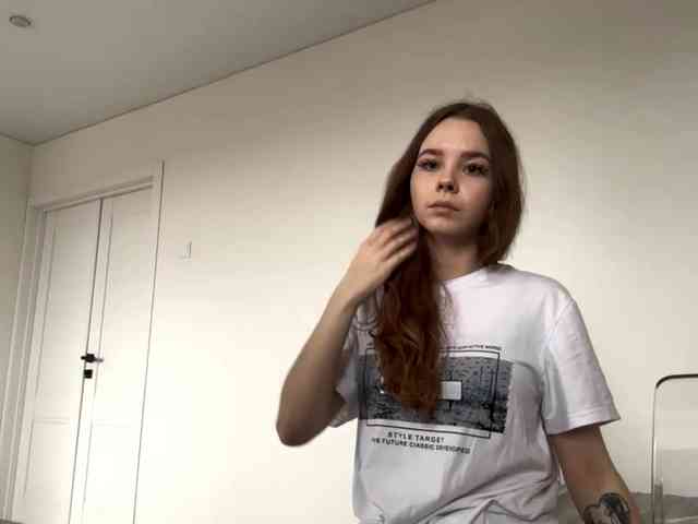Lil-RO-XO webcam