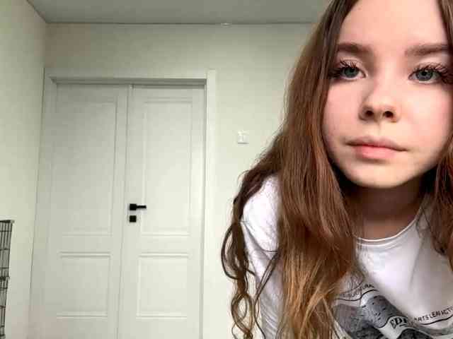 Lil-RO-XO webcam