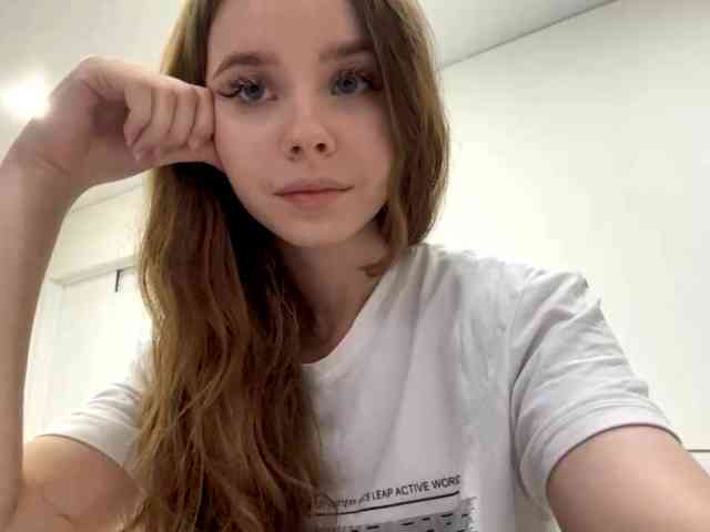 Lil-RO-XO webcam