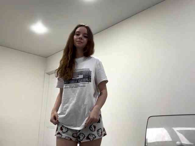 Lil-RO-XO webcam