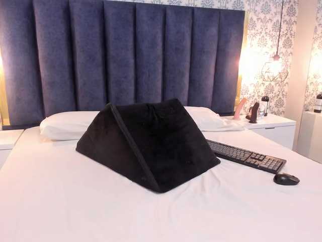 Irina-Federovna's BongaCams show and profile