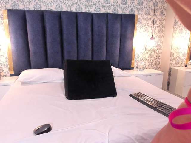 Irina-Federovna's BongaCams show and profile