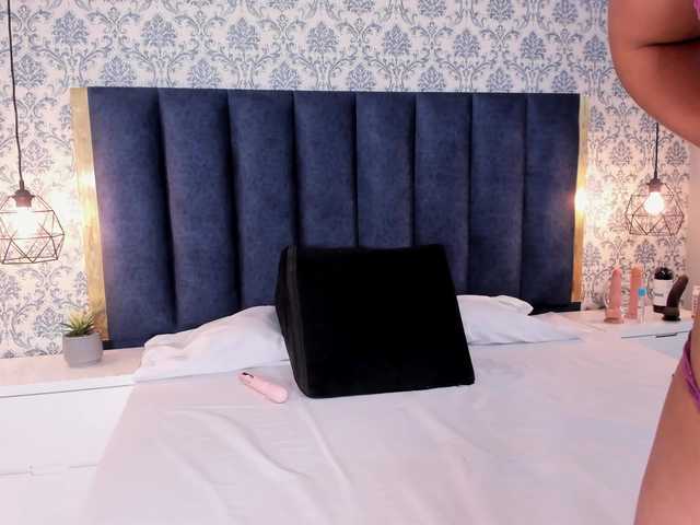 Irina-Federovna's BongaCams show and profile