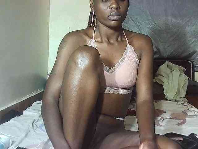 Naughtyviv webcam