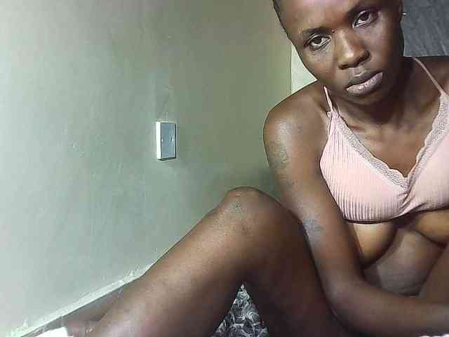 Naughtyviv webcam