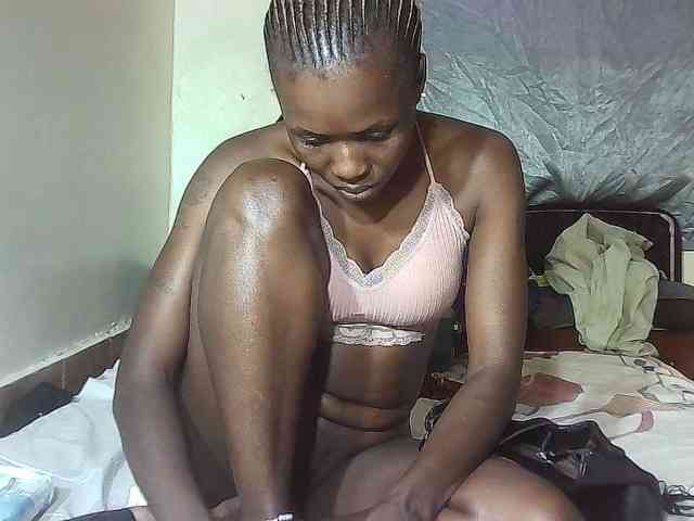 Naughtyviv webcam