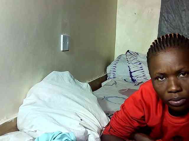 Naughtyviv webcam