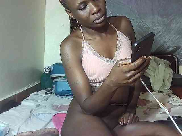 Naughtyviv webcam