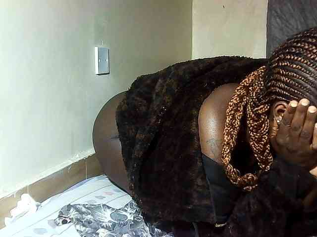 Naughtyviv webcam