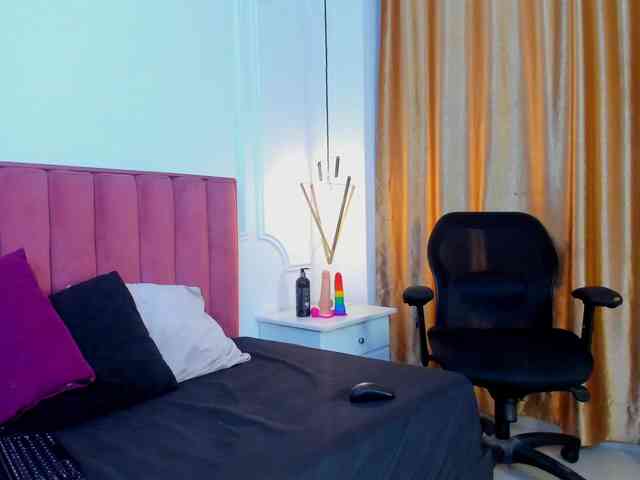 CelinaKyle1 webcam