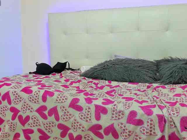 AntonellaaLove webcam
