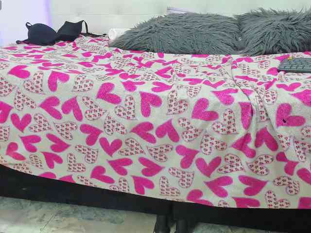 AntonellaaLove webcam