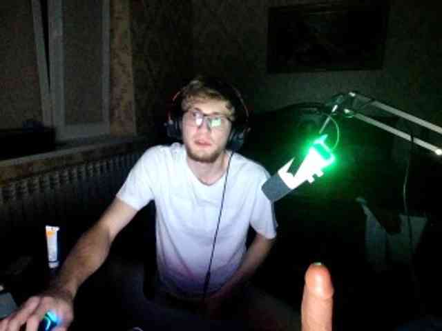 tommy001aa Live Webcam on BongaCams