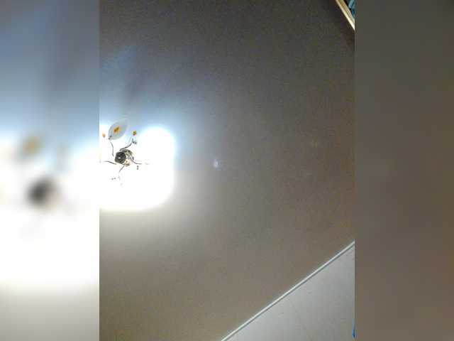 MilfaSguirt's BongaCams show and profile