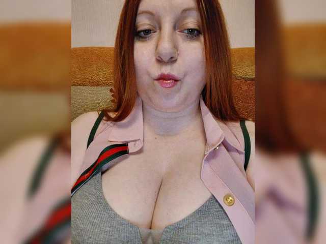 MilfaSguirt – webcam model profile photo