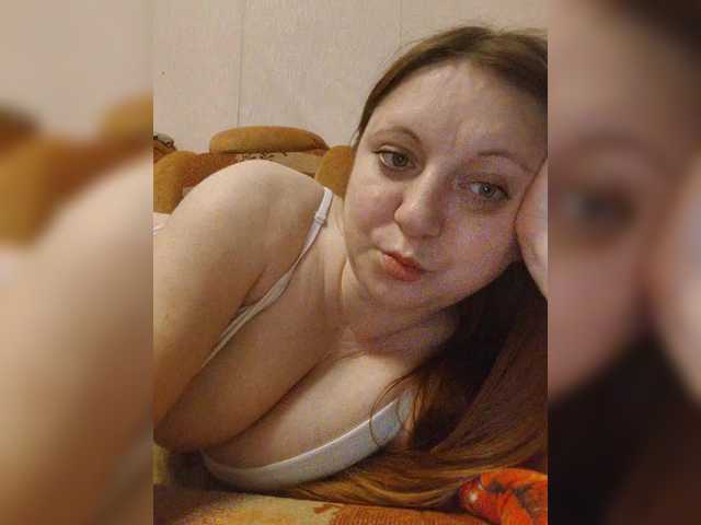 MilfaSguirt Live Cam and Statistics on UnifiedCams