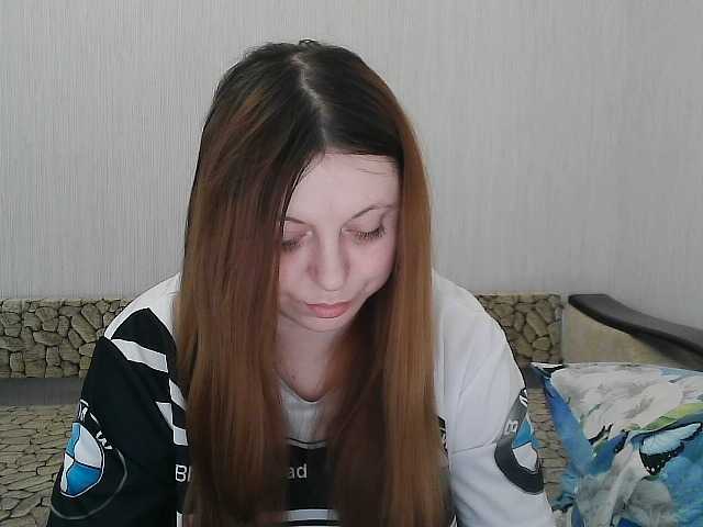 MilfaSguirt – webcam model profile photo