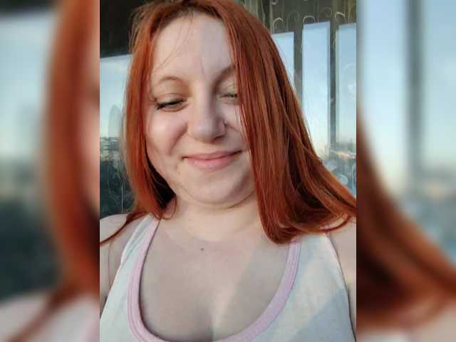 MilfaSguirt's BongaCams show and profile