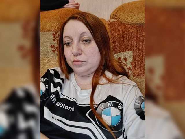 MilfaSguirt live cam