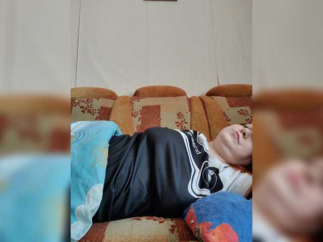 MilfaSguirt's BongaCams show and profile