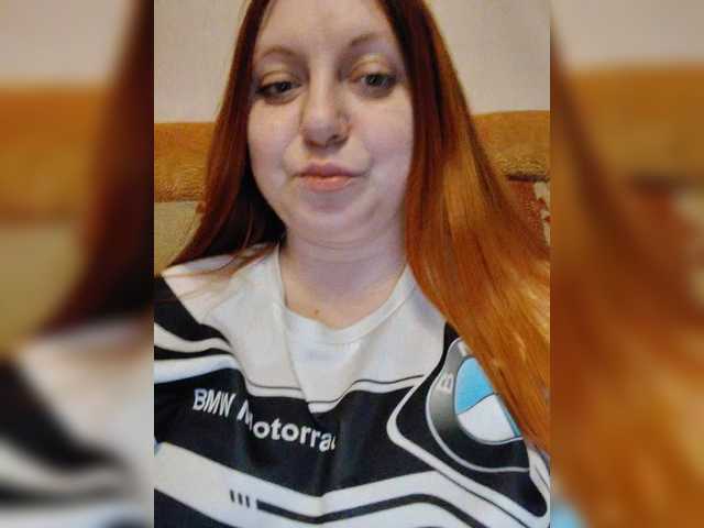 MilfaSguirt – webcam model profile photo